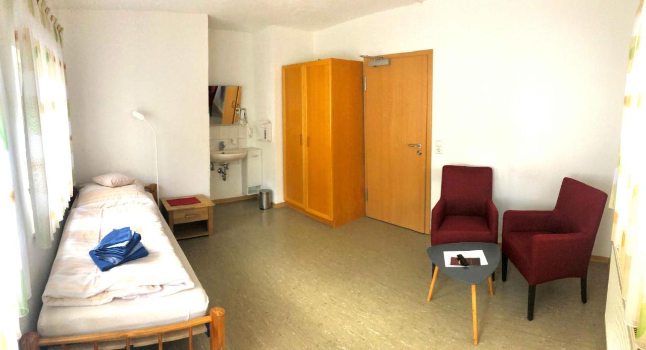 Personalwohnheim Altenpflege Foditsch 상트요한 외부 사진