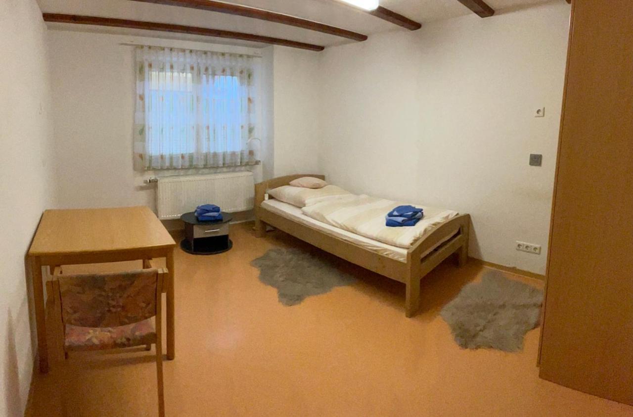 Personalwohnheim Altenpflege Foditsch 상트요한 외부 사진