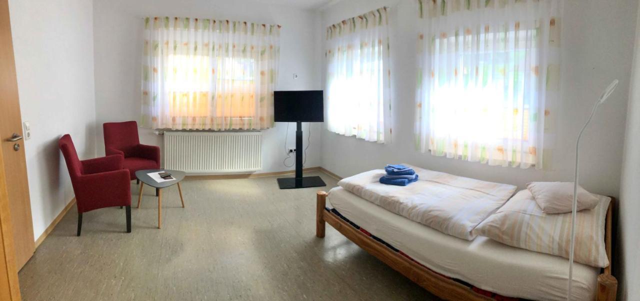 Personalwohnheim Altenpflege Foditsch 상트요한 객실 사진